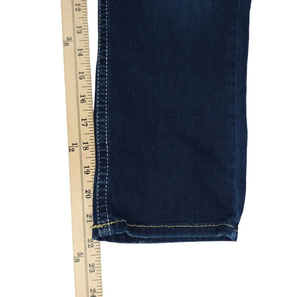 Silver Suki Mid Capri Jeans Size 29 x 22 Dark Wash Mid Rise Stretch Denim Pants